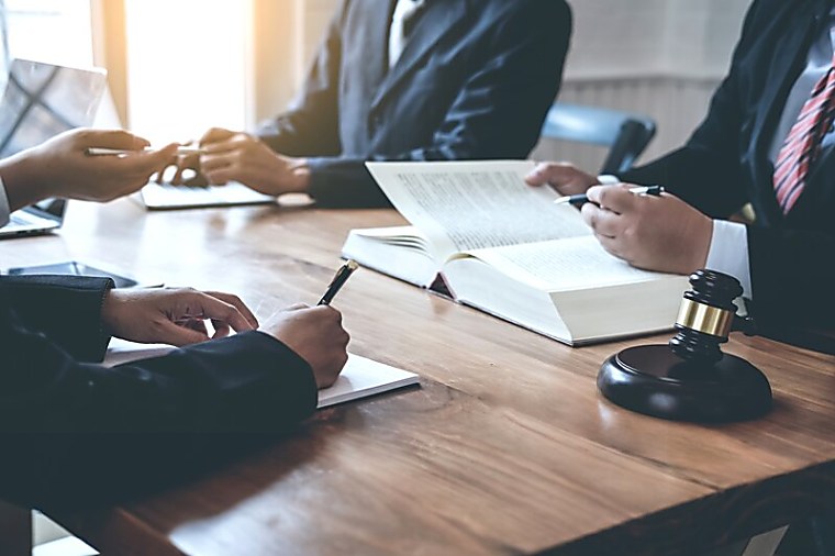 BigLaw Insider Trading Defendants Have Big-Name Legal Help