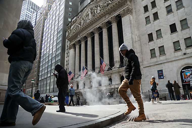 91-year-old Wall Street giant inches closer to first Bitcoin ETF -
thestreet.com