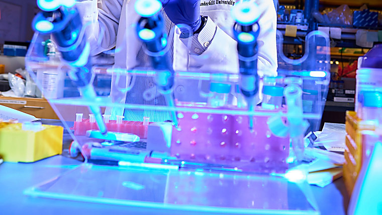 Academic Venture Capital Fund supports new interschool research
centers - VUMC News