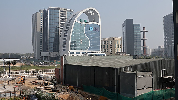 Accreditation opens the door to global investing via GIFT City—with
just $10,000 - Mint