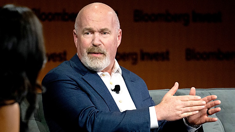 AQR’s Cliff Asness weighs in on machine learning, quant credit,
problems with private markets for retail investors - Pensions &
Investments