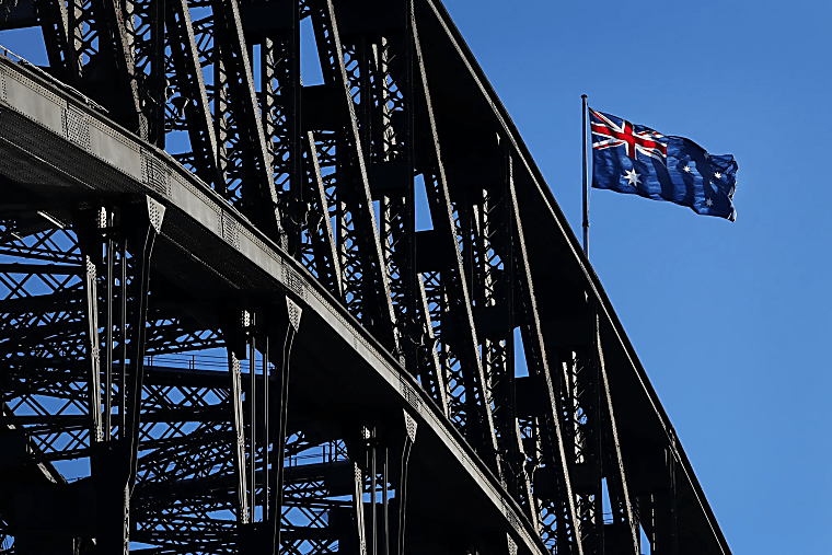 Australia Sovereign Wealth Fund Sees $13 Billion Jump in Assets -
Bloomberg.com