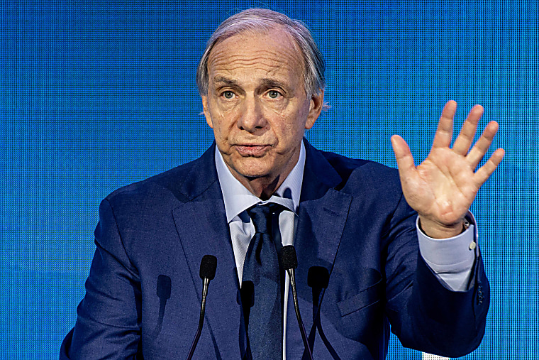 Billionaire Ray Dalio: 'I'm worried about something worse than a
recession' - CNBC
