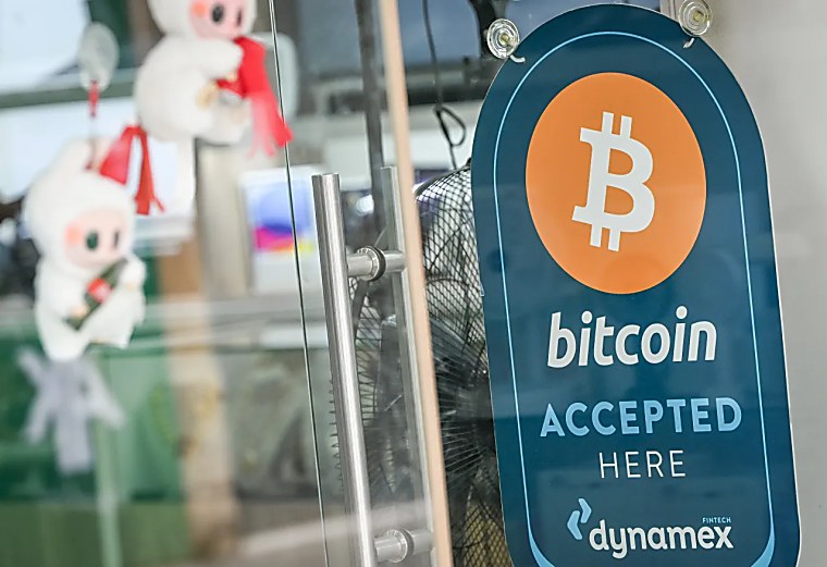 BlackRock's Bitcoin Income ETF Gets 65Bps Fee, Undercutting Rivals As
Goldman Launch Looms, Says Analyst - TradingView