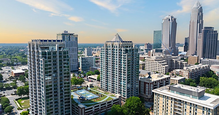 CBRE Investment shopping high-rise rental complex in Charlotte - Green
Street News