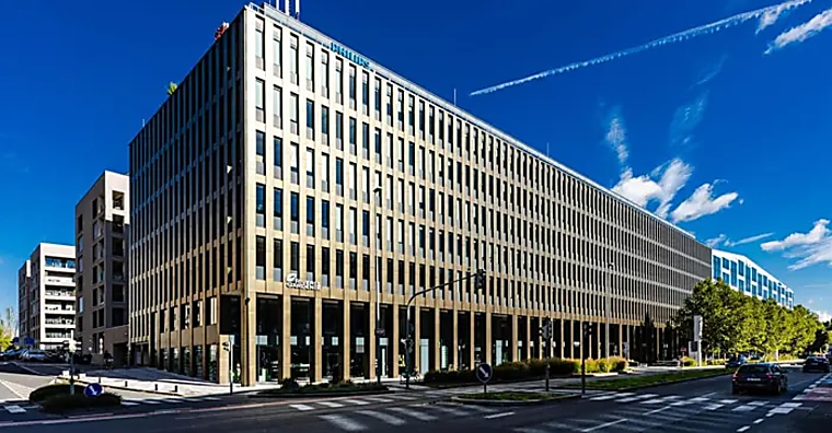 Dentons advises Aurelia real estate fund on the acquisition of the
River Garden II and III office complex in Prague - Dentons