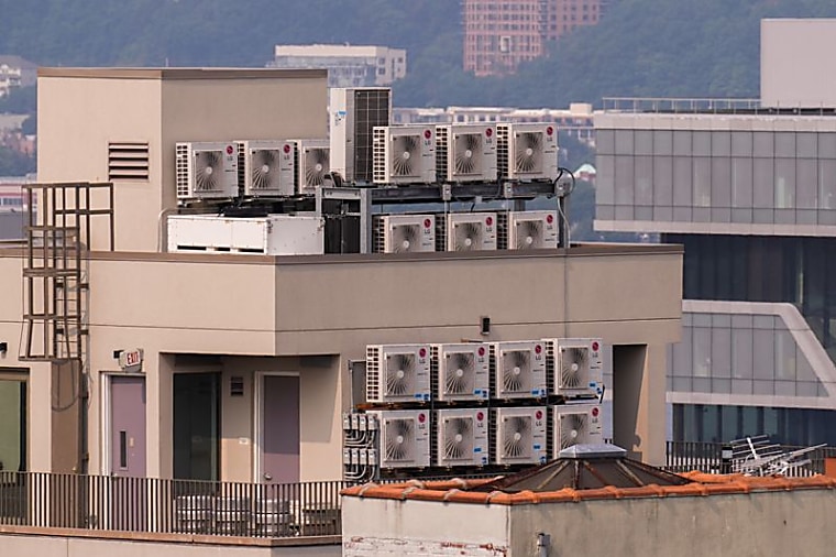 Exclusive-American Residential Services explores $3.5 billion-plus
sale, sources say - 1470 & 100.3 WMBD