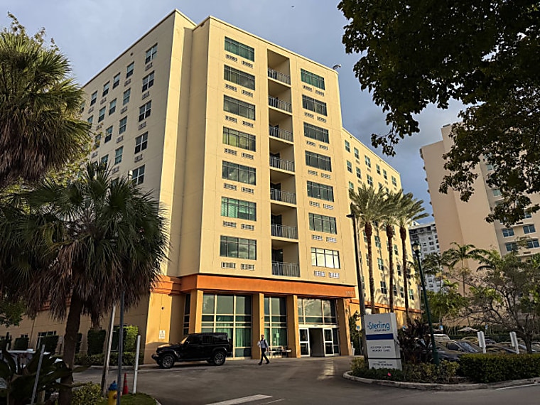 Exclusive | Blackstone Is Offloading a Flopped $1.8 Billion Investment
in Senior Housing - WSJ