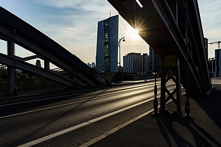 ExodusPoint’s Bulega Sees ECB Cutting Rates Twice, Likes EU Debt -
Bloomberg