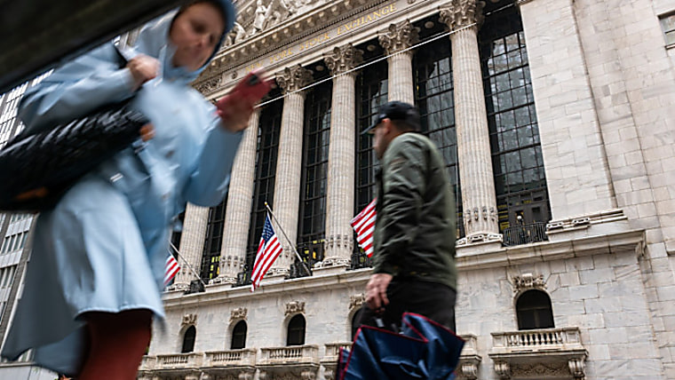 Hedge fund Lone Pine launches long-term fund to combat market
volatility - ft.com