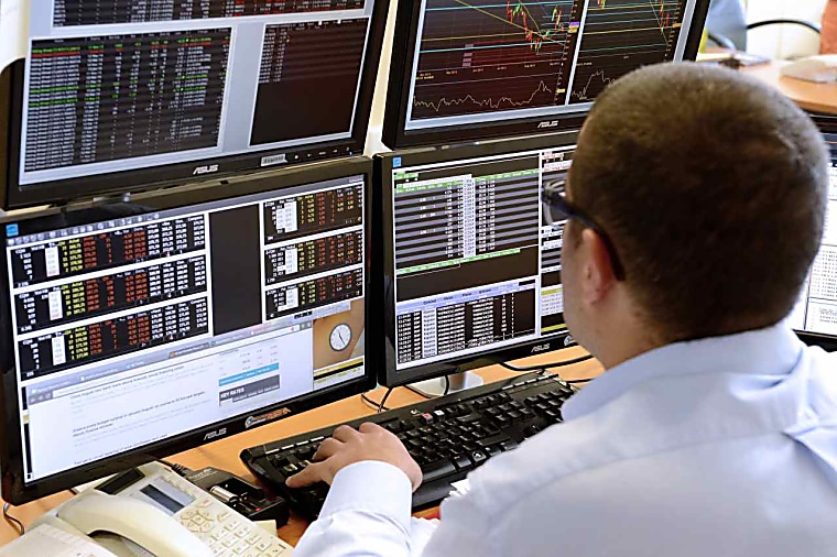 Hedge funds in first half of 2025: Humans beat machines - Financial
News London