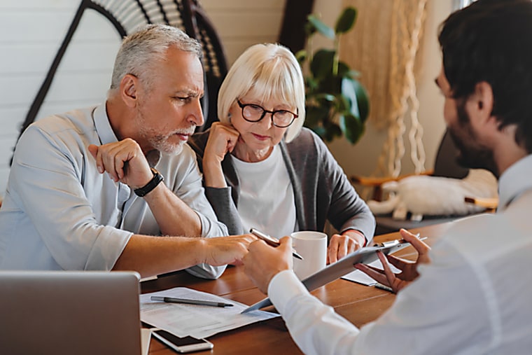How Financial Advisors Track Their Clients’ Alternative Investments
- SmartAsset.com