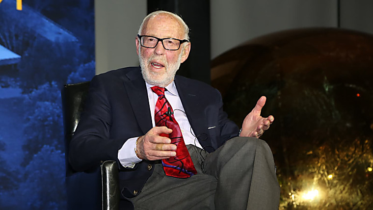 Jim Simons, billionaire quantitative investing pioneer who generated
eye-popping returns, dies at 86 - CNBC