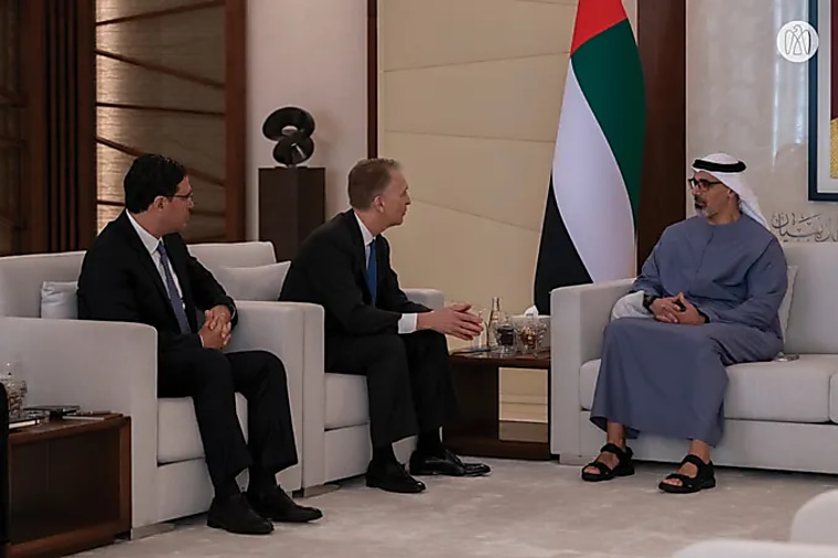 Khaled bin Mohamed bin Zayed meets CEO of asset and alternative
investment management company Brookfield Corporation -
mediaoffice.abudhabi