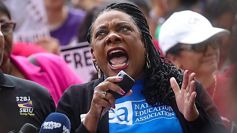 Leaked teachers' union K-12 training presentation rails against Trump
administration, red states - Fox News