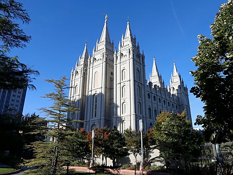 Mormon church has $100bn ‘clandestine hedge fund’, says
whistleblower - The Guardian
