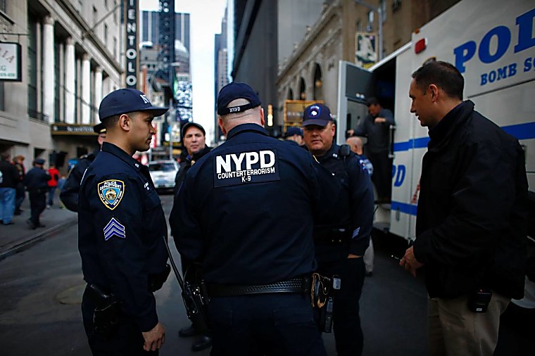 NYC Public Employee Pension Fund May Pull Hedge-Fund Investments - WSJ