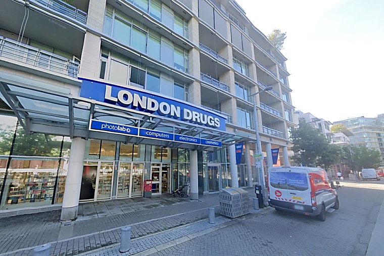 One of Canada’s largest retail landlords acquired in $9.4-billion
deal, splitting properties between two ownership groups -
dailyhive.com