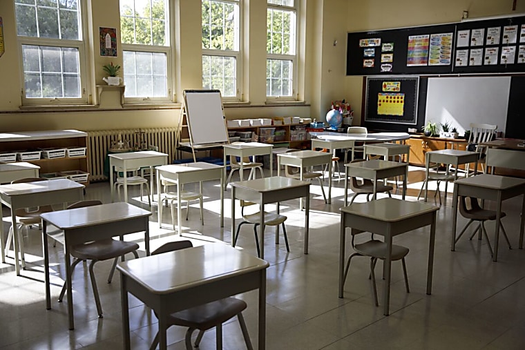 Ontario Teachers Is Getting Back to Old-School Private Equity -
Bloomberg.com