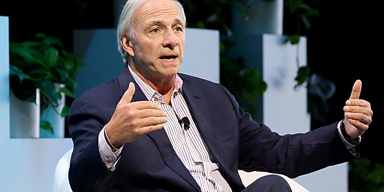 Ray Dalio says his AI clone will be able to give you investment and
career insights whenever you want - fortune.com