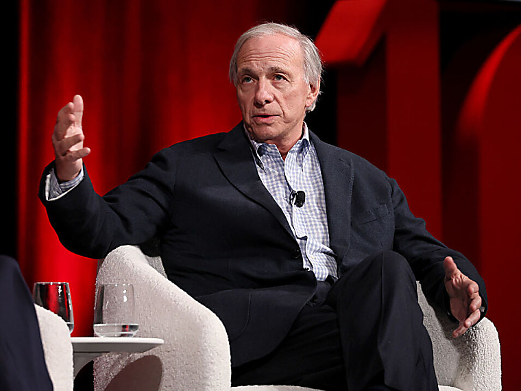 Ray Dalio says most AI stocks won’t survive the boom — what
Canadian investors need to know about their RRSP, TFSA and portfolio
strategy - Money.ca