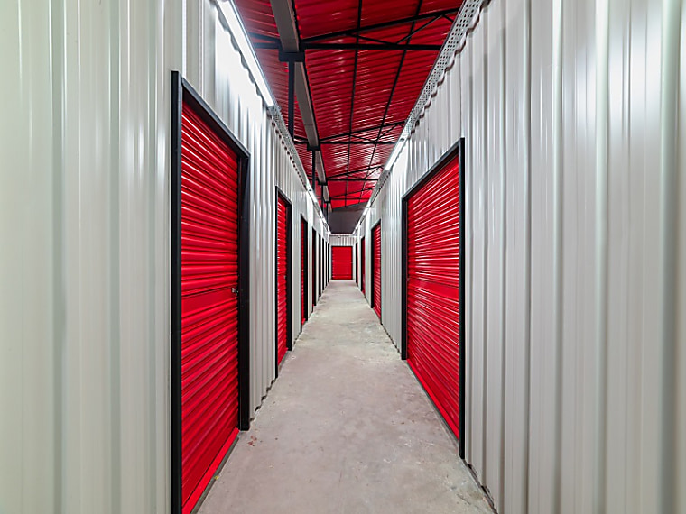 Self-storage investments offer real estate alternative amid general
sector struggles - Benefits Canada.com