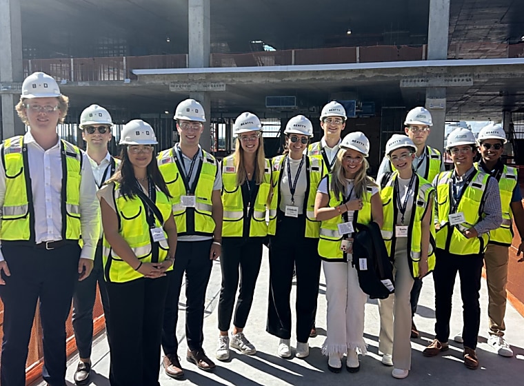 Student-led Real Estate Investment Group Expands with $100,000 Fund
and Landmark Speaker Series - Chicago Maroon