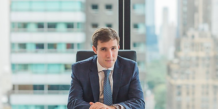 The 30-year-old obsessive networker who is leading a wildly profitable
niche on Wall Street known as ‘directs’ - Fortune