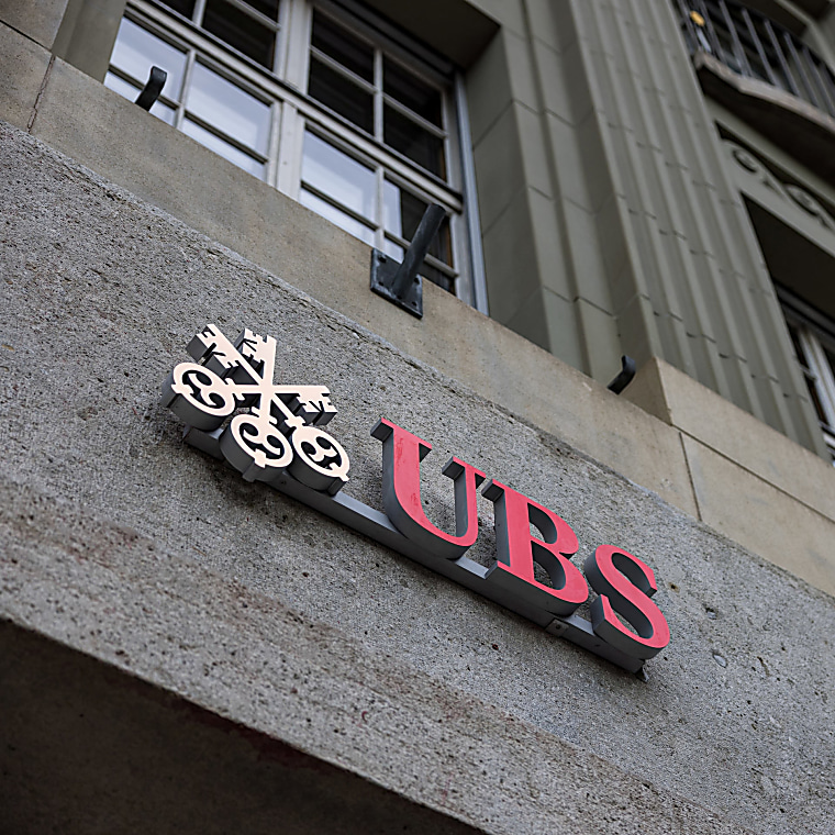 UBS explores crypto investing for select private banking clients,
Bloomberg News reports - reuters.com
