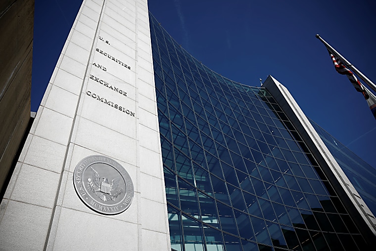 US private funds ask SEC to rethink Gensler-era rules - Reuters