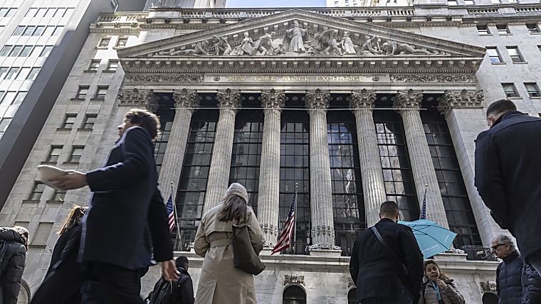 Walleye Joins Multistrategy Hedge Funds Saying No to New Cash -
Pensions & Investments