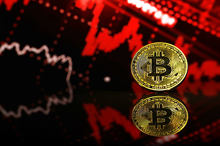 Want to get in the crypto trade without holding bitcoin yourself? Here
are some investing ideas - cnbc.com