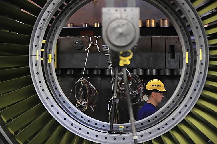 Why Private Equity Is Swapping Software for Hard Hats - Bloomberg.com