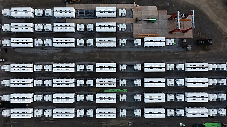 Blackstone-led consortium commits $5.3bn to Williams power
infrastructure JV