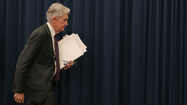 Fed Meeting Live Updates: Senate Committee Votes on New Fed Chair
Before Powell’s Last Meeting