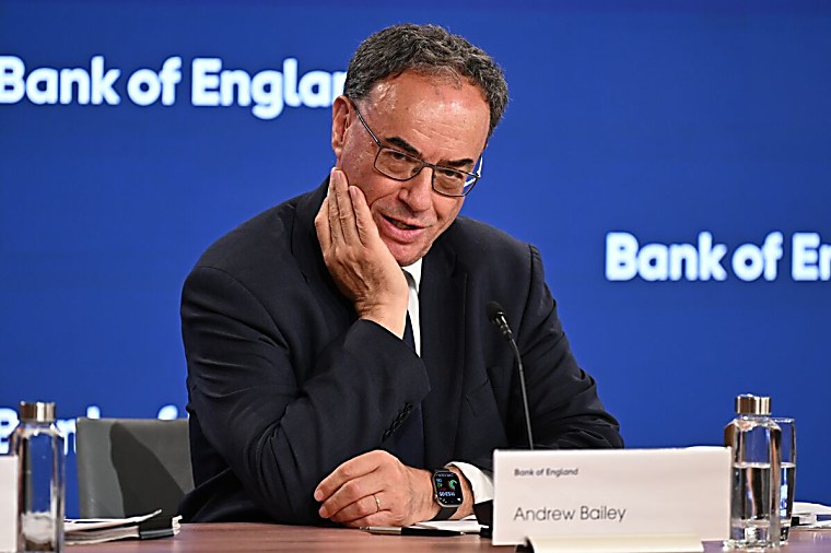 Hedge Fund Gilt Risks Are Best Managed in Markets
