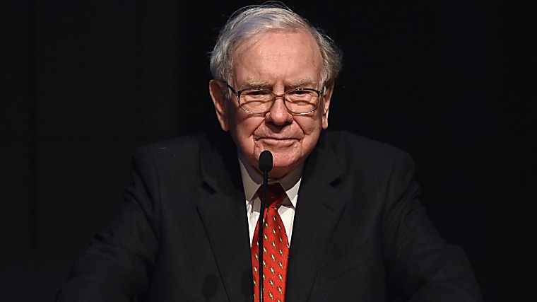 Hedge Fund Manager Admits, “My Personality Won’t Allow Me” to
Invest Like Buffett - 24/7 Wall St.