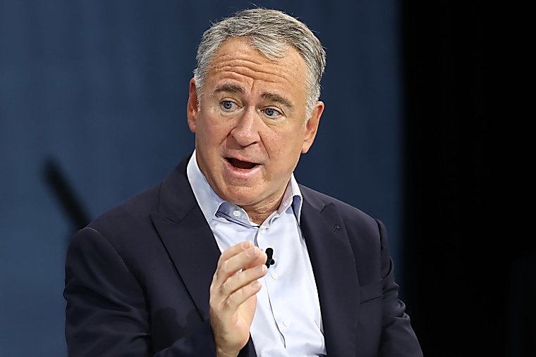 Here’s how much money the world’s biggest hedge funds made in a
record-breaking 2025 - cnbc.com