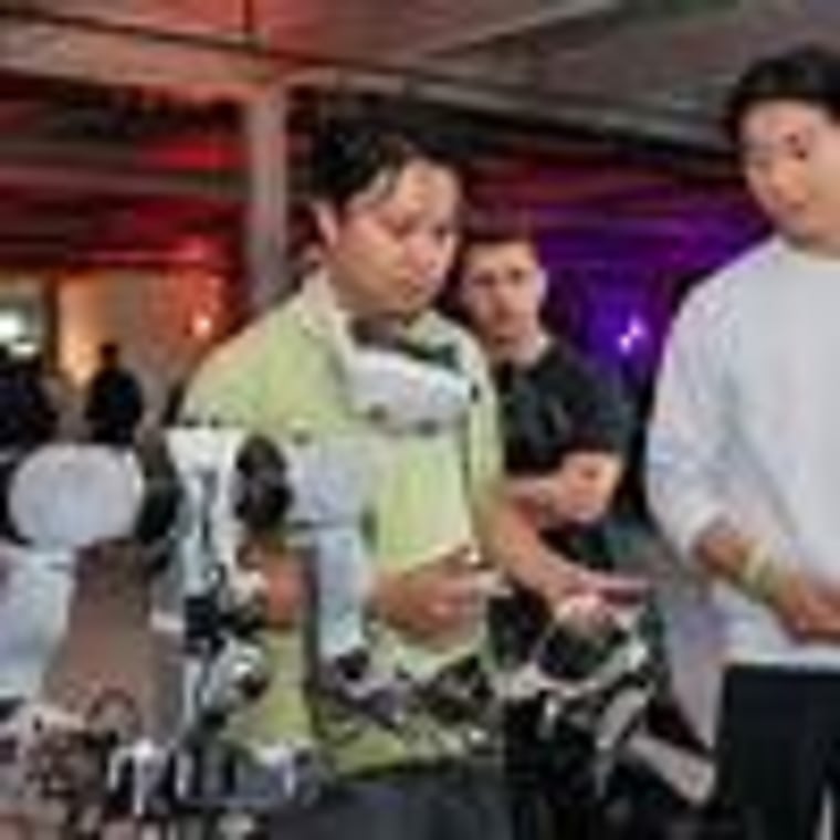 In Silicon Valley, Hardware Is Having a Moment Again