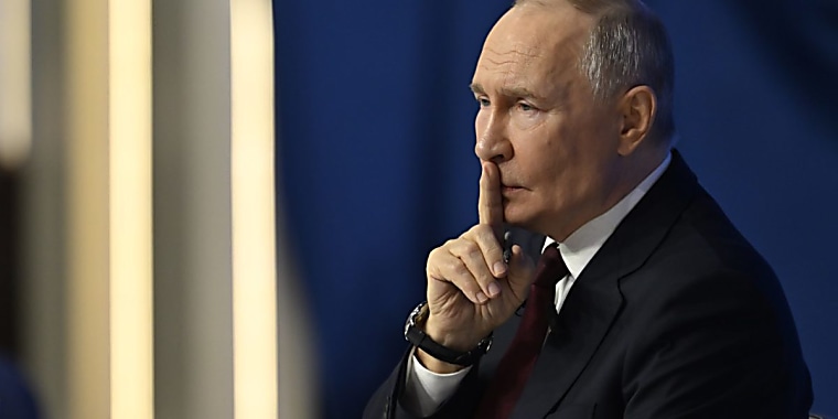 Russian official warns a banking crisis is possible amid nonpayments.
'I don’t want to think about a continuation of the war or an
escalation'