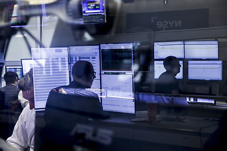Wall Street’s AI Race Is Fueling New Fears of Crowded Trading