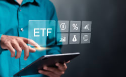 Bitcoin (BTC) Spot ETFs Pulled $3.7B Over 8 Weeks After 4 Months of Outflows - 24/7 Wall St.