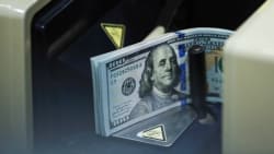 Fund managers take most bearish stance on US dollar for a decade