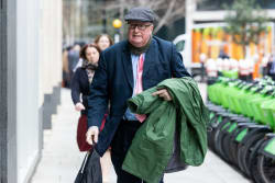 Odey Lashed Out in ‘Pure Rage’ at OAM Hedge Fund Executive - Bloomberg