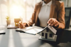 Private Real Estate Debt, Corporate Middle Market Direct Lending: Complementary Strategies - seekingalpha.com