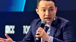 SEC Settles Case Against Investor in Trump-Linked Crypto Projects Amid Pay-to-Play Allegations - Gizmodo