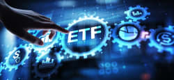 Simplify's New ETF Blends Stocks And Managed Futures — Is This The Ultimate Diversification Hack? - Benzinga