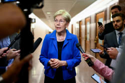 Warren Asks Hedge Fund Group If It Played Argentina Bailout Role - Bloomberg