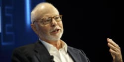 Elliott's Paul Singer doesn't think the hedge fund talent war is real